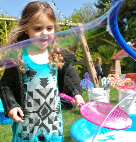 best-bubble-party-outside-1