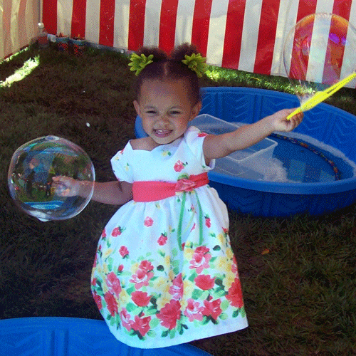 best-bubble-parties-outside-make-bubbles-500-x-500.png